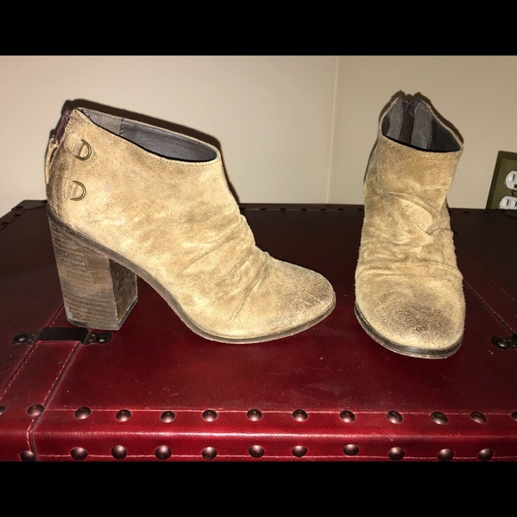Boutique 9 Shoes - Boutique 9 Beige Booties